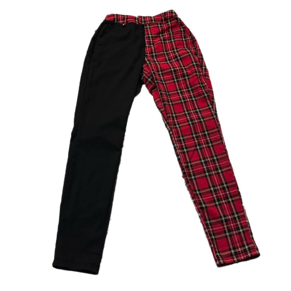 Hot‎ Topic pants